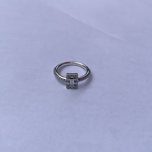 Pandora ring